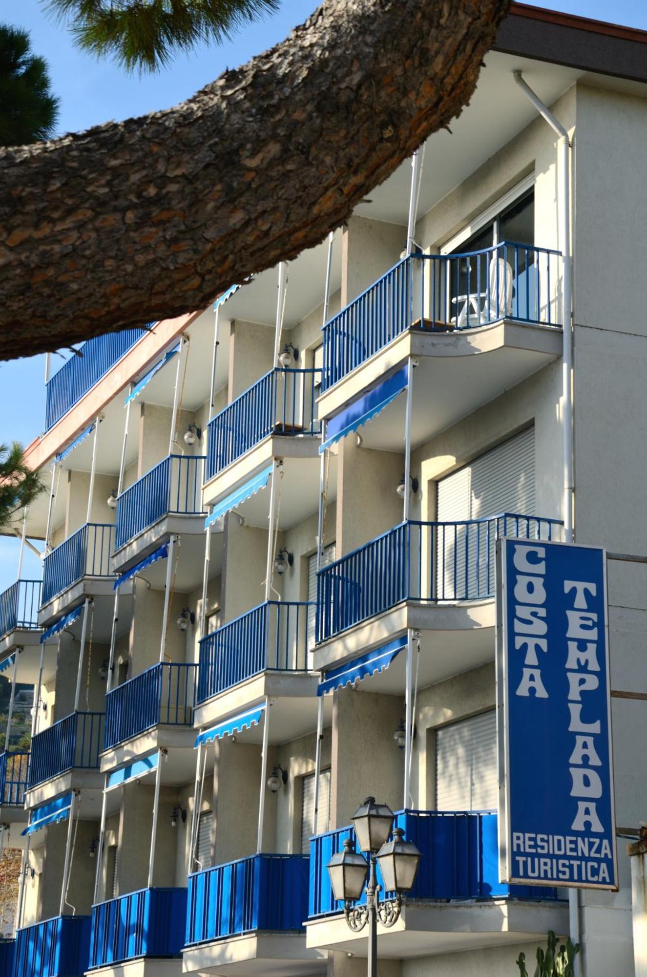 Apartahotel Costa Templada 2*